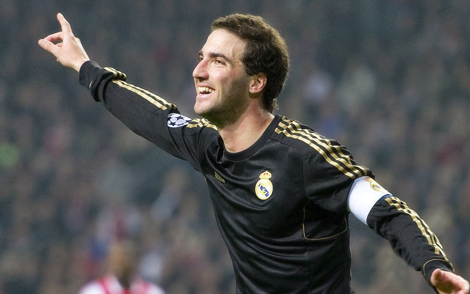 开元娱乐电子 -Scout爆冷击败切尔西，问鼎冠军引爆全场！